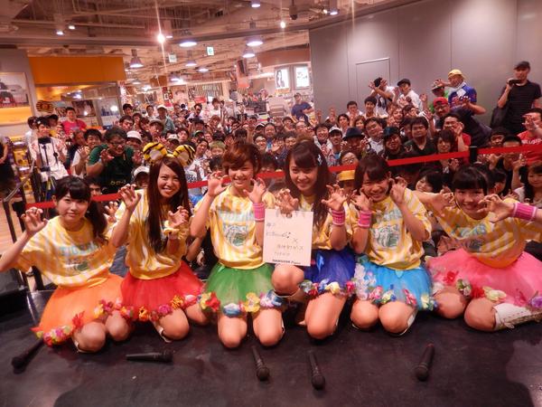 KOBerrieS 阪神タイガース「TORACO」衣装を盛り上げて下さった皆さんありがとうございました！神戸から六甲颪を吹かせる作戦大成功！ほんまおおきに！これからも阪神タイガースとKOBerrieS♪をよろしくお願い致します(^^) 