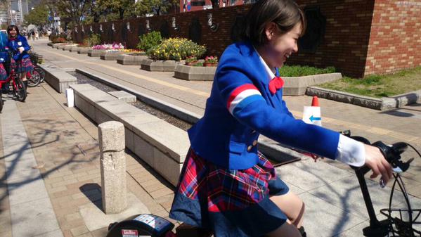 KOBerrieS 神戸市コミュニティサイクル『コウベリン』に来て下さった皆さん、ありがとうございました♪コウベリン電動自転車やしすっごい便利やと思った😍帰りしな、サイクルポート見つけて、あ😍！ってなった笑 自転車乗ってる私めっちゃ楽しそう！笑 
