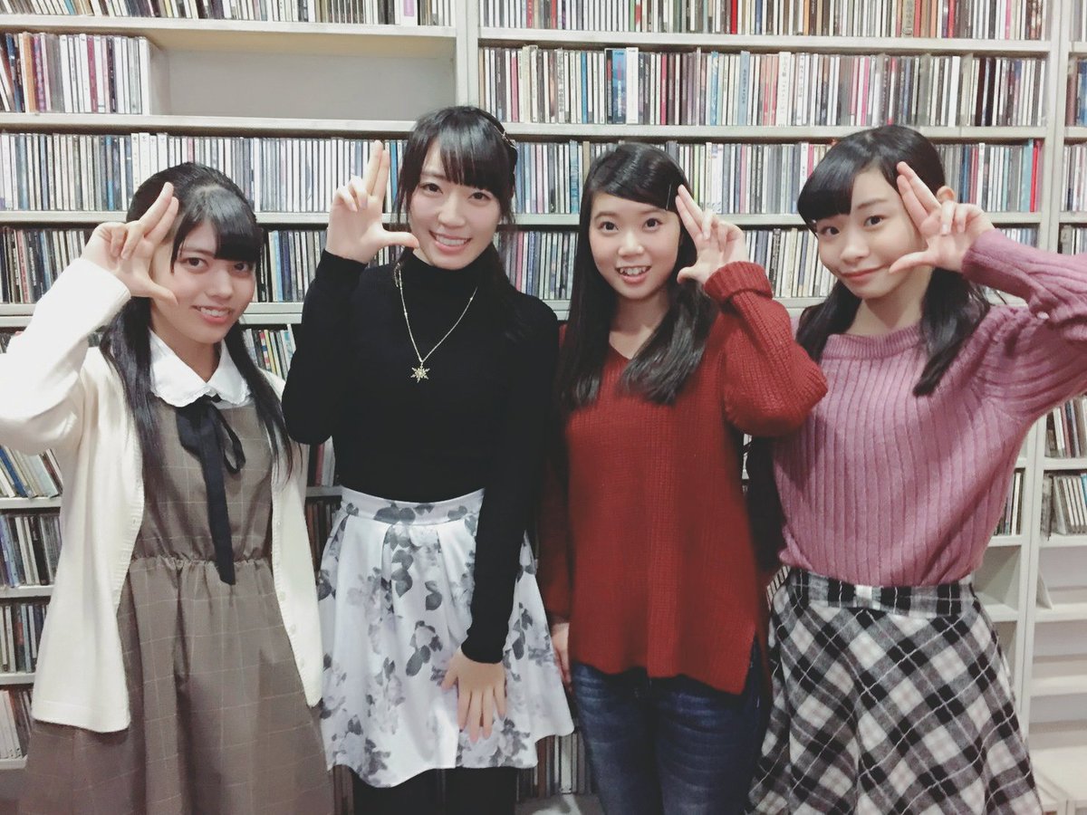 KOBerrieS ラジオの収録スタジオで偶然、松井咲子さんにお会いしました✨本当に突然でびっくりしましたが、快くお写真を撮ってくださりありがとうございました😳💙めちゃくちゃ可愛かったです😭 https://t.co/G2lKlXOBjR