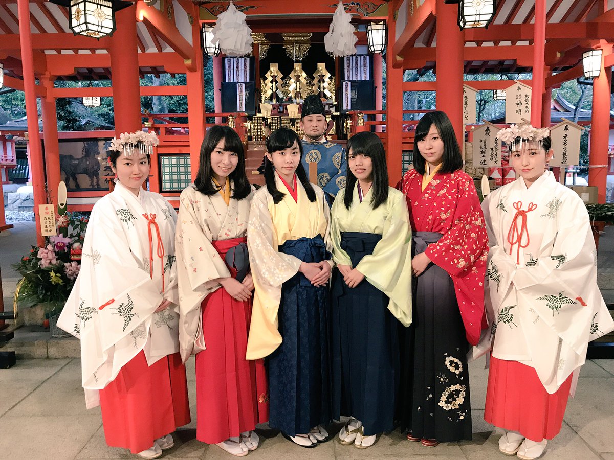KOBerrieS 生田神社さんにも行かせて頂き、ヒット祈願をして頂きました。今年のチームスローガン『輪』を大切にし、高い目標を持って神戸を全国に発信して行きます⚓︎ https://t.co/qoNB3YP5dp