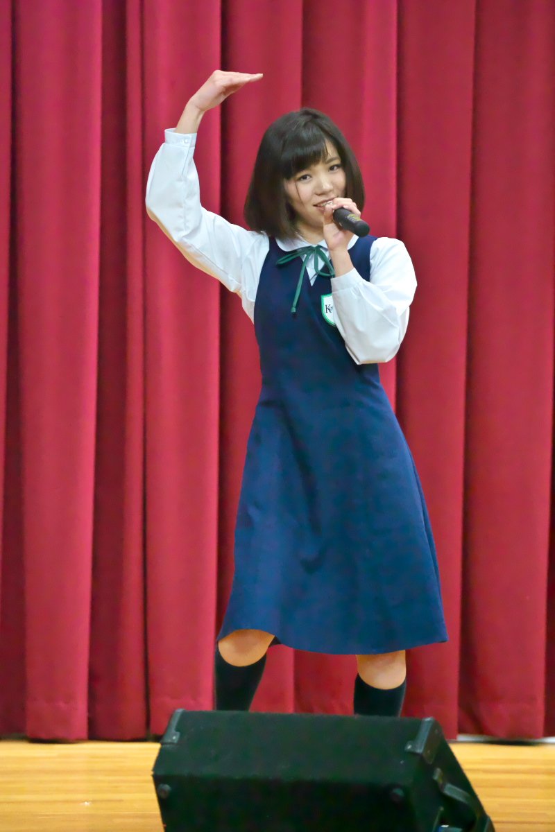 KOBerrieS KOBerrieS♪　8thシングル『F or L』リリースイベント（2018/3/3　神戸市長田区・ふたば学舎）（4/5）KOBerrieS♪としての初ステージであるにもかかわらず4曲もマスターされていたのには驚きました。#KOBerrieS♪　#花城沙弥 さん　#さーや　#レスと思っていたらずれていました https://t.co/kKV95UK7T4