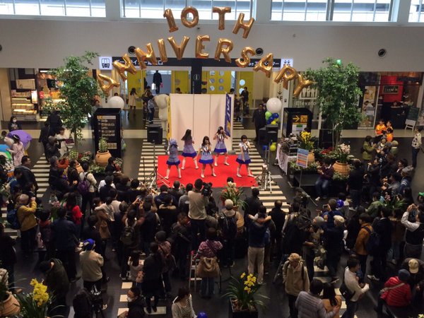 KOBerrieS 【御礼】昨日は、神戸空港10周年記念イベント&タワーレコード梅田NU茶屋町店にお越し頂き有難うございました。本日はいよいよワンマンLIVE「VoyageIV」@神戸チキンジョージです。皆さまのお越しをお待ちしています。 https://t.co/UoeBgeKQEl