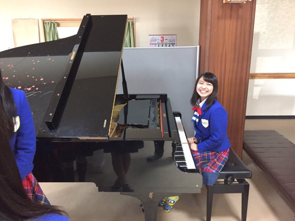 KOBerrieS 七ヶ浜町を訪問させて頂いた時に１つのピアノに出会いました。このピアノは津波で被害を受けたのですが今は修復されて七ヶ浜公民館に寄贈されています。昨日鍵盤を弾かせて頂き、一度被害を受けたとは思えないくらい素敵な音色が出て感動しました。 https://t.co/bqinD98T1f