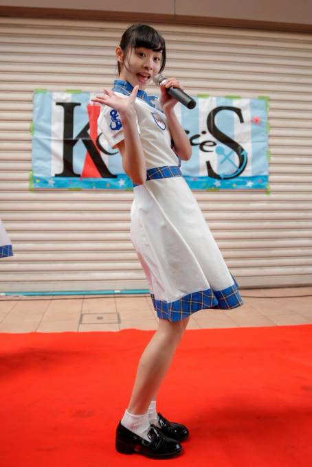 2018.02.17（土）KOBerrieS♪のミニライブ 第一部 於：新長田一番街商店街
神戸発のアイドルKOBerrieS♪の地元商店街を盛り上げるライブ！
寒くて風の強い中でしたが大勢の観客の前で元気に歌と踊りを披露してくれました。
副キャプテンの「ひめ」こと大出姫花ちゃん
その7
 #KOBerrieS https://t.co/y2Jz74KZ4Q