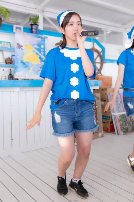 2018.07.16(祝・月)神戸海さくら第69回クリーンアップ
「BLUE SANTAビーチクリーン」
昼間とは打って変わって涼しくなった須磨ビーチでKOBerrieS♪のライブ
店内でも場所をいっぱいに使ってのステージでした。
その2
「さーや」こと花城沙弥さん
#KOBerrieS
#花城沙弥 https://t.co/copcecEbwi