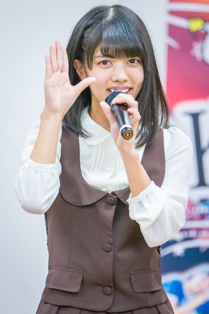 KOBerrieS 2018/12/9 神戸新長田 歌居屋SPライブ  KOBerrieS♪ 私服がすごく高貴です... セバスチャンに送り迎えしてもらってそう。#セバスチャンとは #岡野春香 #はるる https://t.co/2wkYN3UZAD