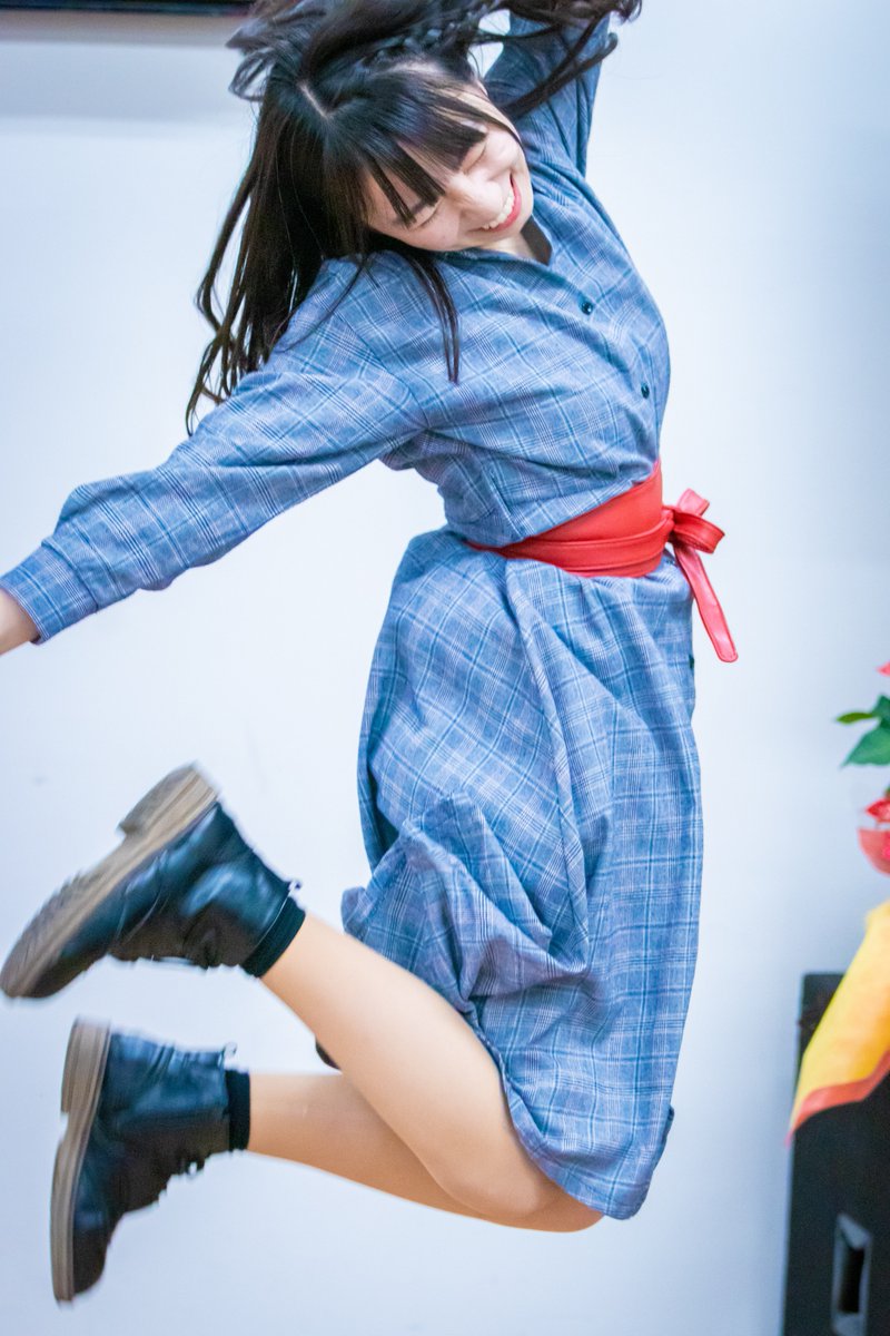 KOBerrieS 2018/12/9 神戸新長田 歌居屋SPライブ  KOBerrieS♪ なんでか分かりませんけど、みいなが生き生き伸び伸びしていました。なんでか分かりませんけどー！ 私服がコウベリの昔の衣装にちょっと似てると思いました。 #森島みなみ #みいな https://t.co/gmab5yt9N8