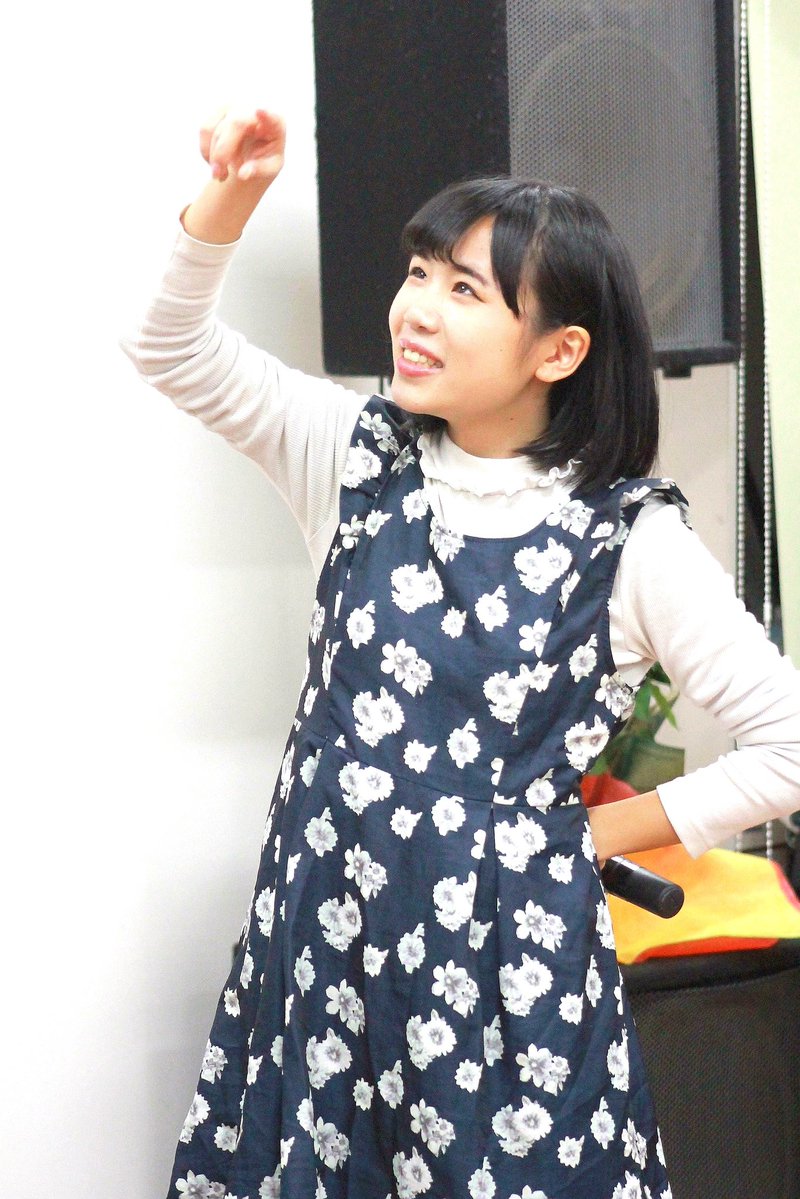 KOBerrieS 昨日の楽しかった歌居屋さんライブKOBerrieS ♪ ゆり！最後に髪さっぱりして可愛いくなったよと言ったら誰も言ってくれなかったと喜んでくれて良かった❗#KOBerrieS #小形優莉#歌居屋 https://t.co/dEhobijf0u