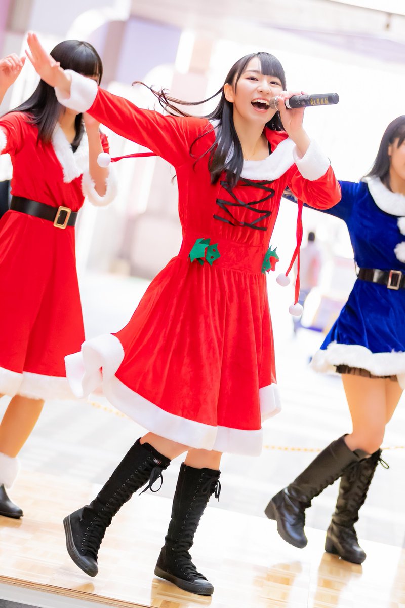 KOBerrieS 2018.12.15（土）『YENA☆&KOBerrieS♪クリスマスイベント』於：アスピア明石１階アトリウムコート明石のご当地アイドルYENA☆と神戸発のアイドルKOBerrieS♪のコラボイベント！その34KOBerrieS♪の「みいな」こと森島みなみさん#KOBerrieS#コウベリーズ#森島みなみ#タワーレコード明石店 https://t.co/WGBy5paC5V