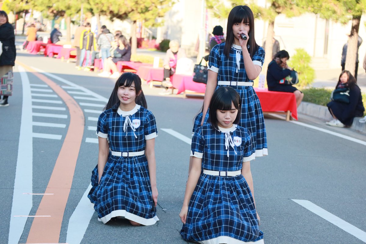 KOBerrieS 昨日は赤穂義士祭にてKOBerrieS♪のライブを観てきました。好きな曲ばかりでとても癒された。#赤穂義士祭#KOBerrieS https://t.co/vPZUyWTzTg