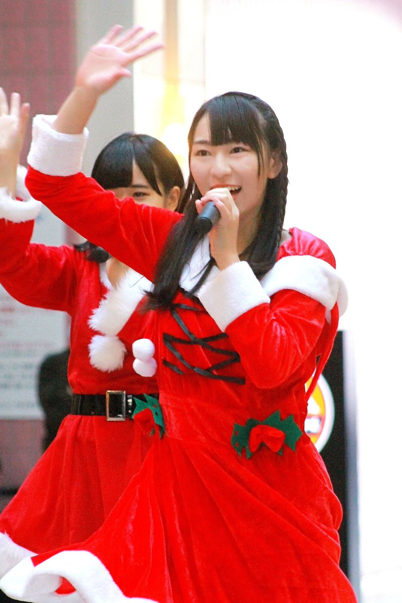 森島みなみ(みいな)の画像 KOBerrieS タワレコ明石店present YENA ☆ KOBerrieS ♪ クリスマスライブKOBerrieS ♪ みいな！#KOBerrieS #森島みなみ#タワレコ明石 https://t.co/mi1kUflWGl