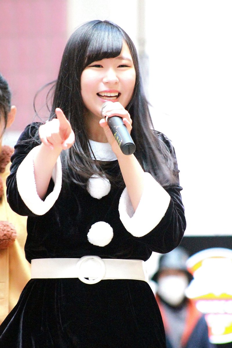 KOBerrieS タワレコ明石店present YENA ☆ KOBerrieS ♪ クリスマスライブKOBerrieS ♪ まぁちゃん！#KOBerrieS #黒谷真琴#タワレコ明石 https://t.co/e0g29DDtZP