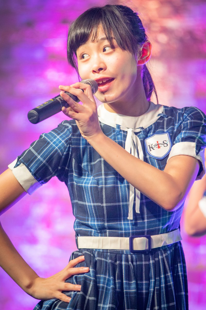 KOBerrieS 2018/12/22 Sea Side Season Live ファイナル クリスマスSP@神戸煉瓦倉庫 K-wave KOBerrieS♪ 物販がんばってました。今度、道ばたで偶然会ったら「コーベリーズさんですか？」て訊くわ〜。(なんか違うかも知れんけど) #大出姫花 #ひめ https://t.co/BZDg5bq7aO