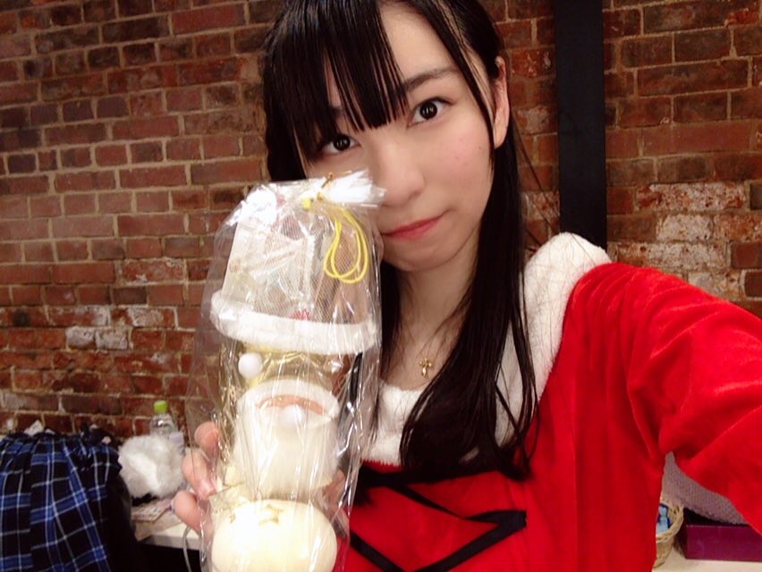 森島みなみ(みいな)の画像 KOBerrieS 昨日はsssファイナルありがとうございました❄️楽しかったねぇ♪K-waveさんのライブはMC喋り放題やから好き❤️笑北海道、東京、静岡、福岡から遠征してくれたみんなありがとう😊ほんまに嬉しかったクリスマス衣装は見納めでした♡K-waveさんからクリスマスプレゼント頂きました🎁💓#KOBerrieS https://t.co/FY8pffdOSs
