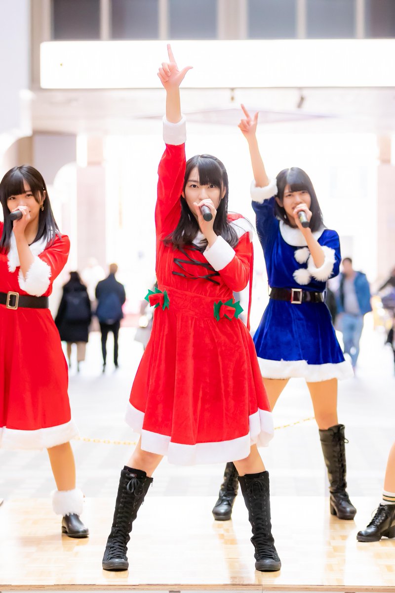 KOBerrieS 2018.12.15（土）『YENA☆&KOBerrieS♪クリスマスイベント』於：アスピア明石１階アトリウムコート明石のご当地アイドルYENA☆と神戸発のアイドルKOBerrieS♪のコラボイベント！その38KOBerrieS♪の「みいな」こと森島みなみさん#KOBerrieS#コウベリーズ#森島みなみ#タワーレコード明石店 https://t.co/WZIkr4FvZ4