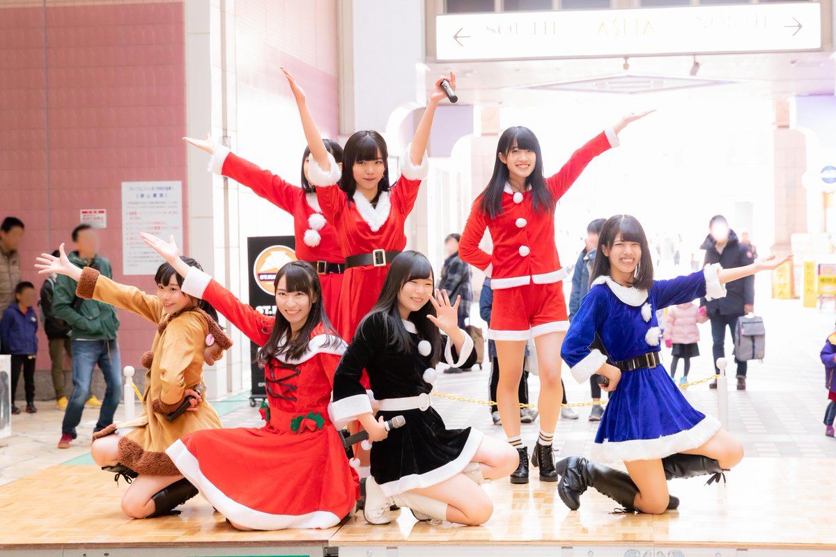KOBerrieS 2018.12.15（土）『YENA☆&KOBerrieS♪クリスマスイベント』於：アスピア明石１階アトリウムコート明石のご当地アイドルYENA☆と神戸発のアイドルKOBerrieS♪のコラボイベント！その40#KOBerrieS#コウベリーズ#タワーレコード明石店 https://t.co/QBFwHxnLQ6