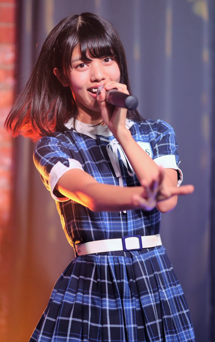 KOBerrieS 少しずつコウベリ写真UP2018/12/22KOBerrieS♪ Sea Side Season Live ２部@神戸煉瓦倉庫 K-waveはるるー① https://t.co/mxNCfbL45D