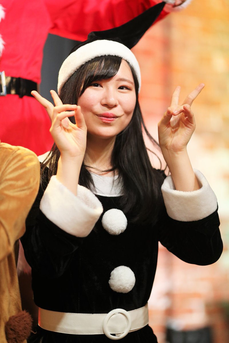 KOBerrieS 2018/12/22KOBerrieS♪ Sea Side Season Live ２部@神戸煉瓦倉庫 K-waveまぁちゃん② https://t.co/uEVvGzwzuW