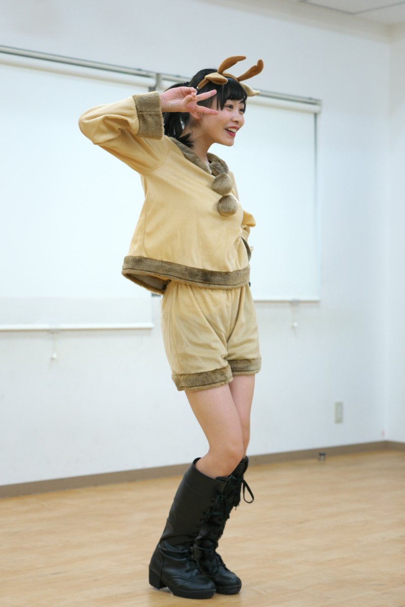 KOBerrieS KOBerrieS♪『XmasイヴSPライブ』（2018/12/24　新長田レンタルスタジオ）（2/3）#KOBerrieS♪#岡野春香 さん　#黒谷真琴 さん　#小形優莉 さん　#大出姫花 さん https://t.co/MLPMDA9NQO