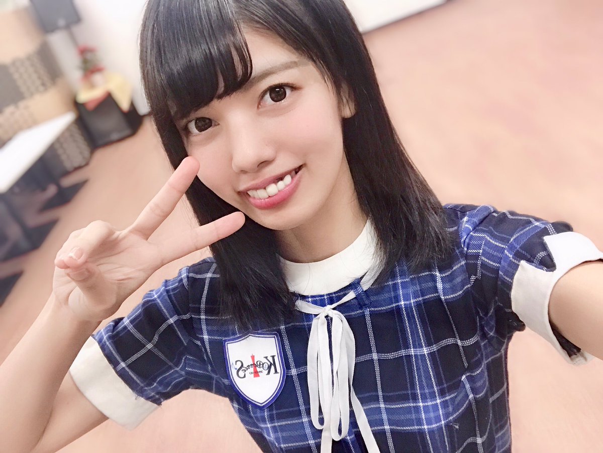 KOBerrieS 昨日は歌居屋さんにて2018年ラストライブでした✨今年もありがとうって気持ちと来年もがんばるねって気持ちがメンバーみんなから溢れ出てました💭皆さんも楽しんでくださってるのがめっちゃ伝わってきたよ～🙏ありがとうございました🍀こうべり大好きや～(*´ω｀*)💓#KOBerrieS♪ https://t.co/Qox1LB0tWA