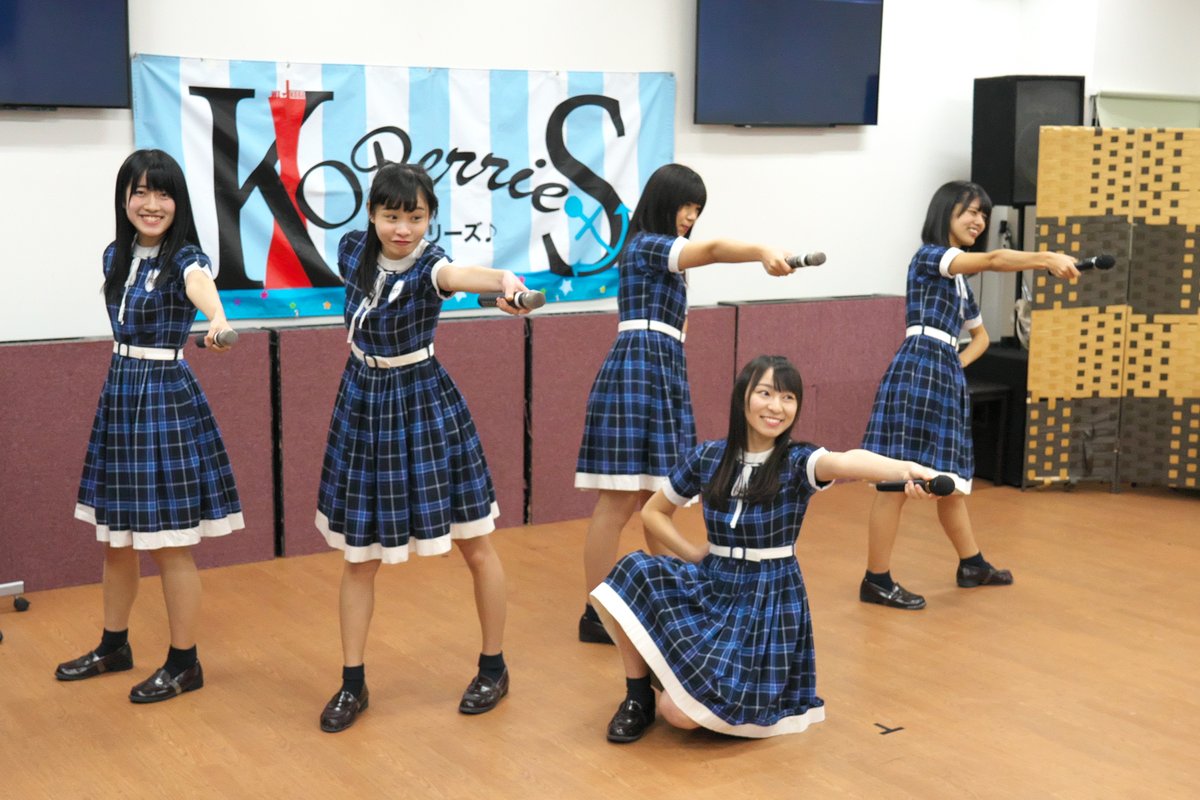 森島みなみ(みいな)の画像 KOBerrieS 『歌居屋SP Live vol.1』でのKOBerrieS♪ （2019/1/13）（2/2）書き初めにカラオケにと楽しいことだらけのイベントでした。これからも期待しています。#KOBerrieS♪　#森島みなみ さん　#岡野春香 さん https://t.co/ZErYhiAXmm