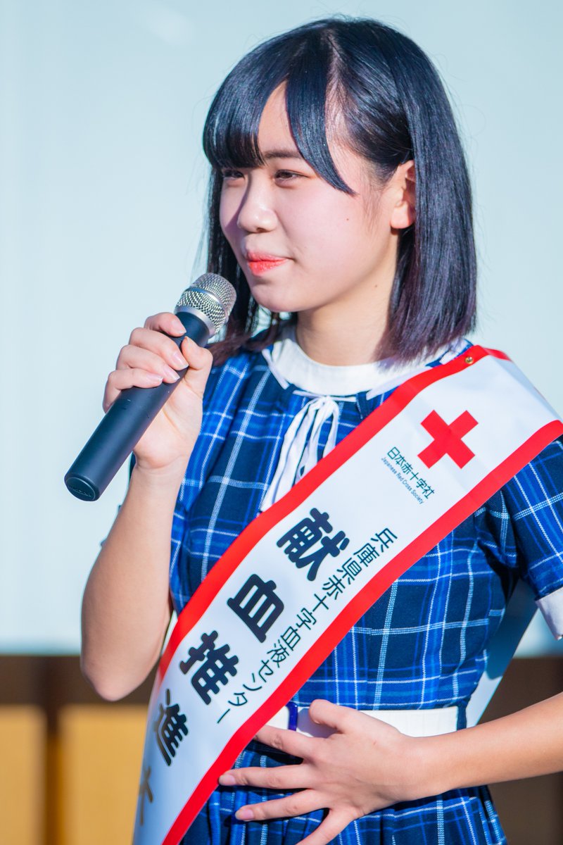 KOBerrieS 2019/1/14 はたちの献血キャンペーン@ミント神戸 KOBerrieS♪ 今まさに20歳のゆりちゃん。前髪がまぁちゃんと似てきた気が...笑 #小形優莉 #ゆり https://t.co/OZ42UQzBGB