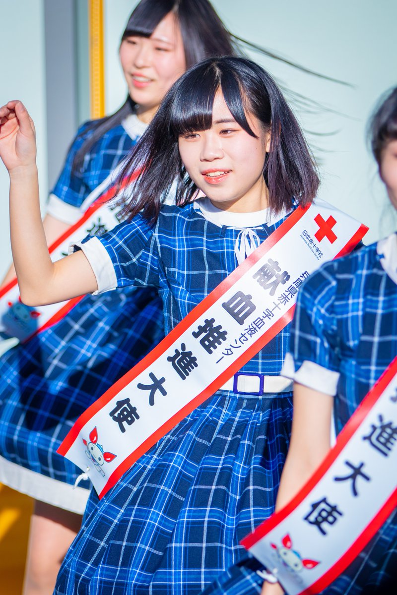 KOBerrieS 2019/1/14 はたちの献血キャンペーン@ミント神戸 KOBerrieS♪ 今まさに20歳のゆりちゃん。前髪がまぁちゃんと似てきた気が...笑 #小形優莉 #ゆり https://t.co/OZ42UQzBGB