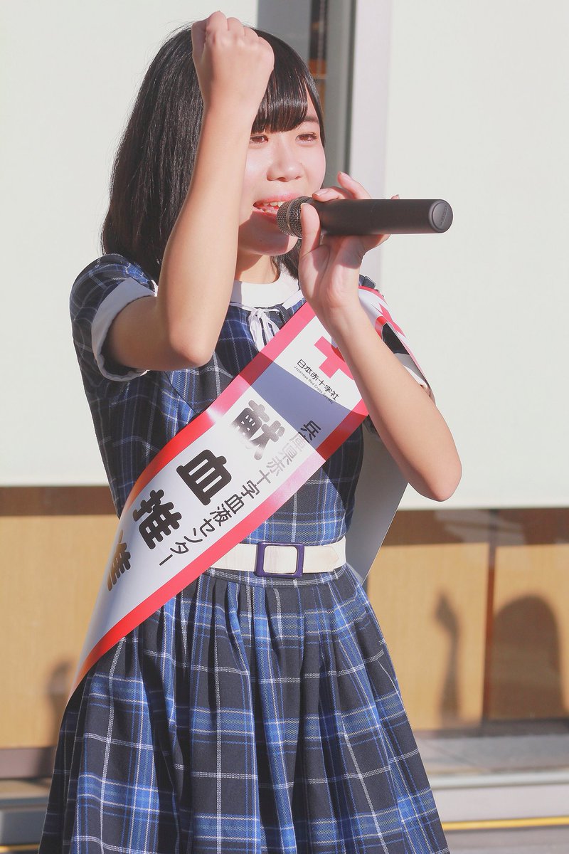 KOBerrieS はたちの献血キャンペーンミント神戸ステージイベントKOBerrieS ♪ ゆり！#KOBerrieS #はたちの献血 #小形優莉#ミント神戸 https://t.co/rKei2s8gGz