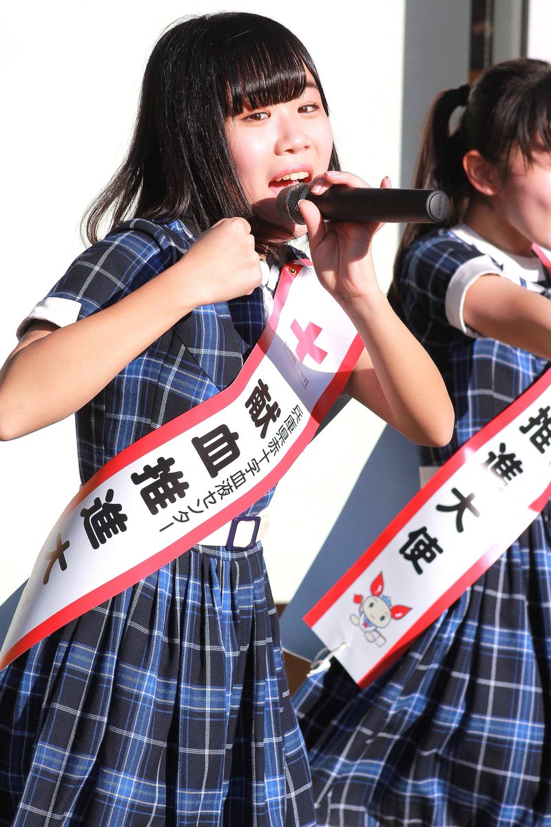 KOBerrieS はたちの献血キャンペーンミント神戸ステージイベントKOBerrieS ♪ ゆり！#KOBerrieS #小形優莉#はたちの献血 #ミント神戸 https://t.co/bF8CALtmfa