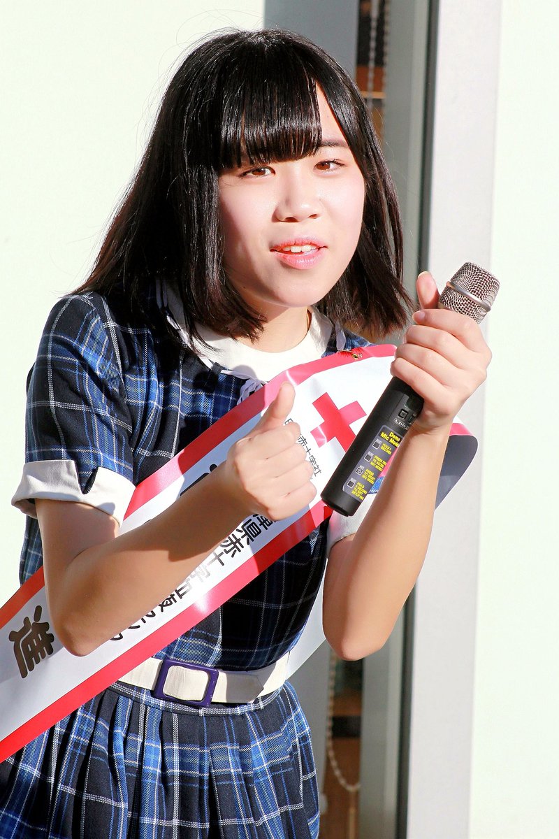 KOBerrieS はたちの献血キャンペーンミント神戸ステージイベントKOBerrieS ♪ ゆり！#KOBerrieS #小形優莉#はたちの献血 #ミント神戸 https://t.co/Dnmzy7TdxN