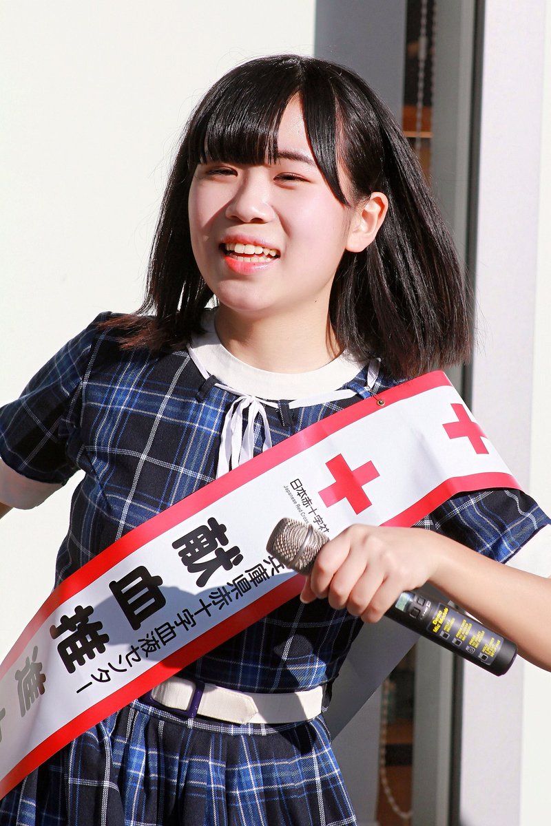 KOBerrieS はたちの献血キャンペーンミント神戸ステージイベントKOBerrieS ♪ ゆり！#KOBerrieS #小形優莉#はたちの献血 #ミント神戸 https://t.co/Dnmzy7TdxN
