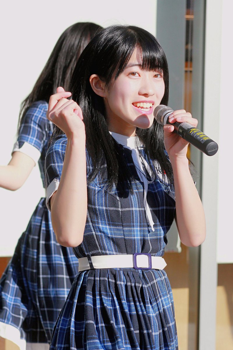 KOBerrieS はたちの献血キャンペーンミント神戸ステージイベントKOBerrieS ♪ おりさ！#KOBerrieS #花尾理彩#はたちの献血 #ミント神戸 https://t.co/0HmH4h4blZ