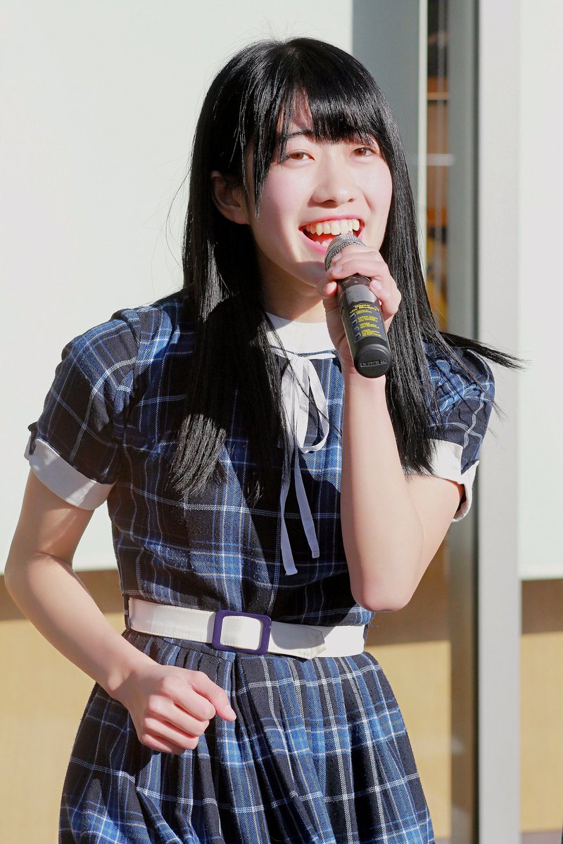 KOBerrieS はたちの献血キャンペーンミント神戸ステージイベントKOBerrieS ♪ おりさ！#KOBerrieS #花尾理彩#はたちの献血 #ミント神戸 https://t.co/2brFXblVKQ