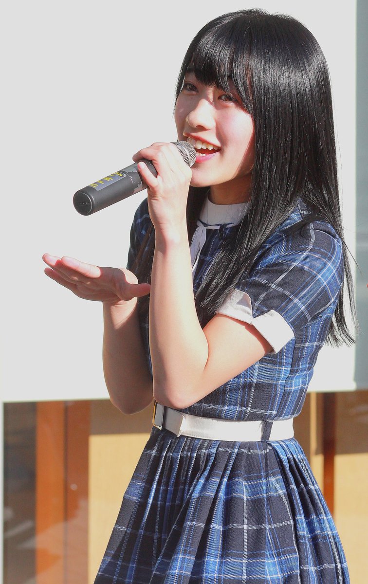 KOBerrieS はたちの献血キャンペーンミント神戸ステージイベントKOBerrieS ♪ おりさ！#KOBerrieS #花尾理彩#はたちの献血 #ミント神戸 https://t.co/2brFXblVKQ