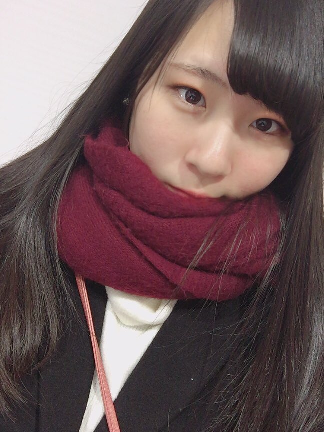 KOBerrieS 絶対寒いって思って外でたのにそんな寒くなかった🙄笑着込みすぎて電車あついーーー https://t.co/z8DvNBmAUC