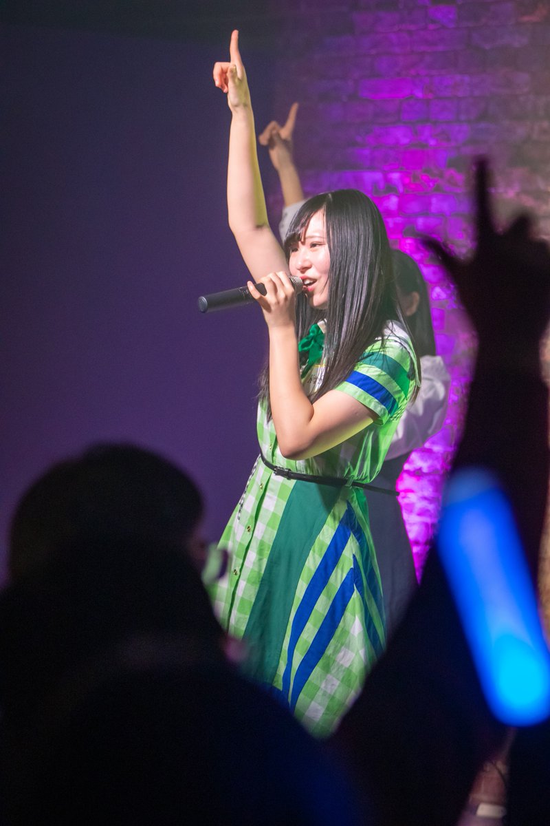 KOBerrieS 2019/1/27 KOBerrieS♪ Marine Party@神戸煉瓦倉庫 K-wave ヲタ活をして、自身のパフォーマンスにも磨きがかかってきましたね笑 もう高校卒業かぁ〜ついこないだまでこんなにちっちゃかったのに(親戚のおじさん調) #黒谷真琴 #まぁちゃん https://t.co/9TSJKNOuFC