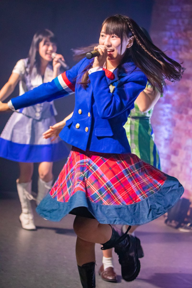 KOBerrieS 2019/1/27 KOBerrieS♪ Marine Party@神戸煉瓦倉庫 K-wave 歴代衣装紹介のMCで、登場年月とそのときの新曲をすらすら言ってたのは感動しました。かなり準備してると思う。学校のテストもこなしながらなのに、みいなの情熱にはいつも驚かされます。 #森島みなみ #みいな https://t.co/KGw3RekaNS