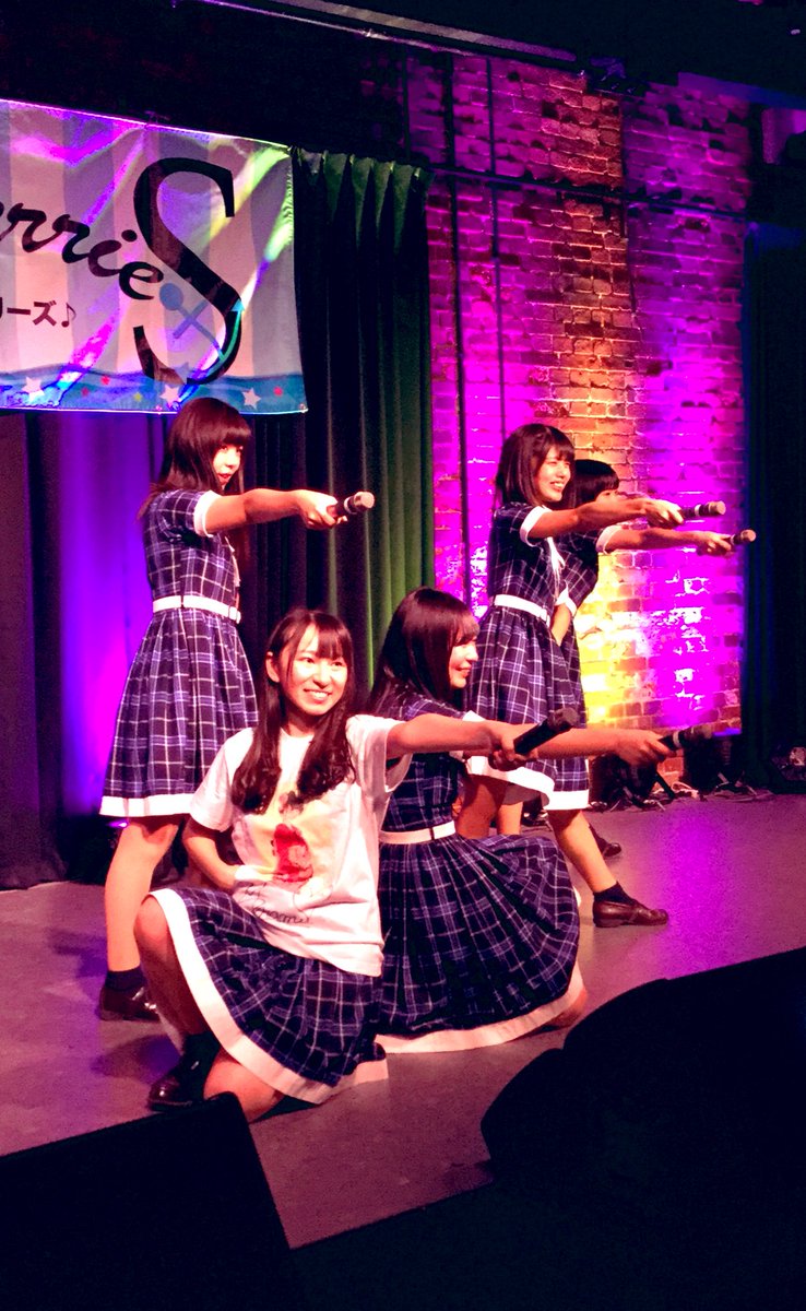 KOBerrieS 何事にも熱く、夢や目標に向かって前だけ向いて走ってるみなみちゃん。笑顔も忘れず本当に輝いてる。彼女を見てると、まだ夢と希望にあふれていた20代を思い出すと同時に俺の人生諦めるにはまだまだ早い、もっと輝きを取り戻せるのではと思ったりもする。#KOBerrieS #森島みなみ  #森島みなみ生誕祭 https://t.co/uyH39dkCB0