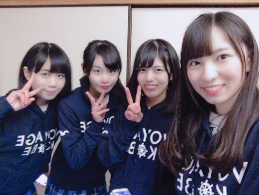 森島みなみ(みいな)の画像 KOBerrieS ひめじSubかる☆フェスティバル2019ありがとぉーっ❄️💫ステージの前に雪だるまがあったね⛄️💝涼しかったぁ🎐👒🍃楽屋が和室でテンションあげあげでした😆↑↑佐世保メガバーガー🍔💕1500円w めっちゃお腹いっぱいw真琴の写真入りきらんかったからまたいつか載せるね（笑）#KOBerrieS https://t.co/CHWE1UX2z8