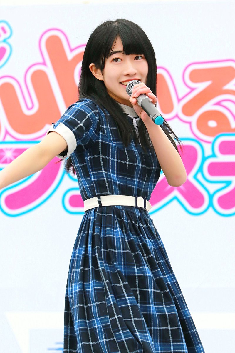 KOBerrieS ひめじSub かるフェスティバルアイドルステージKOBerrieS ♪ おりさ！続いて端っこ組だけど周りをよく見てるし周りの気遣いできる優等生ですよ❗#KOBerrieS #花尾理彩#ひめじsubかるフェスティバル https://t.co/1AVdXtDiCD