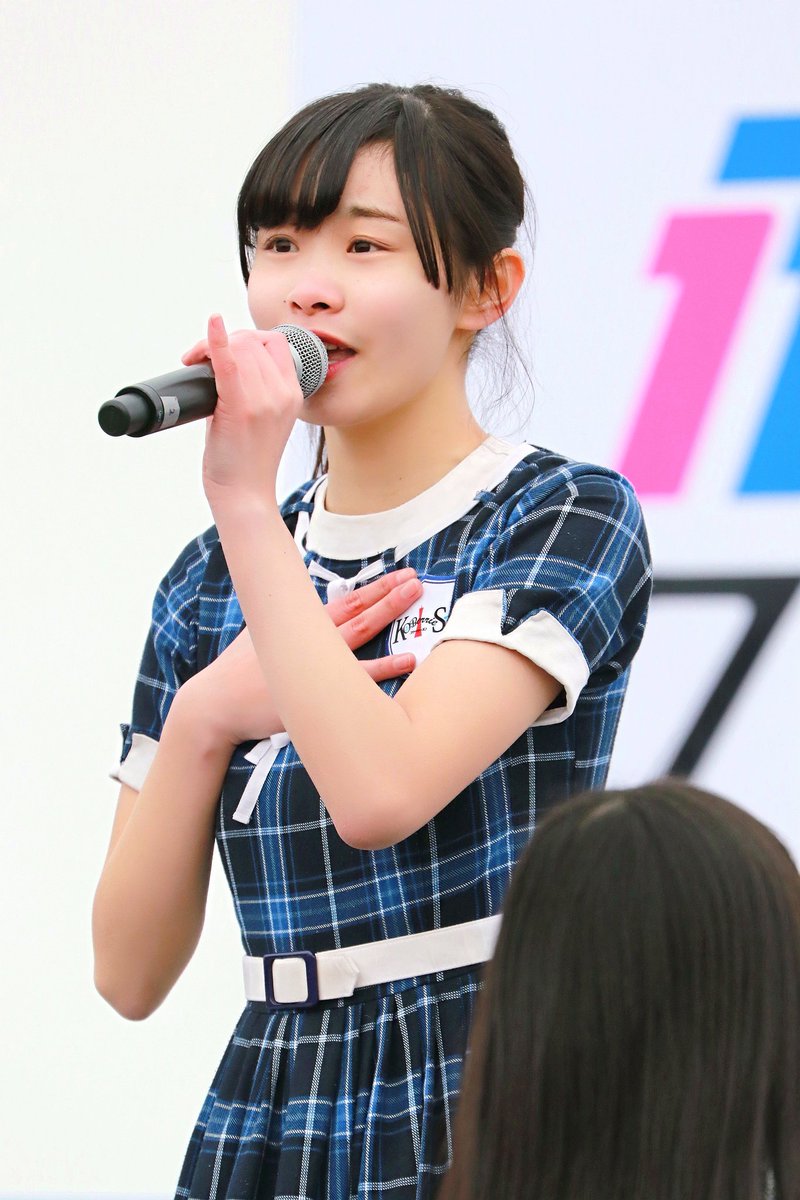 KOBerrieS ひめじSub かるフェスティバルアイドルステージKOBerrieS ♪ ひめ！この日は卒業したアイドルさんがまたステージにたったり一緒に応援してた子がステージにたったりと感慨深い日になりました、ひめちゃんもその１人です❗#KOBerrieS #大出姫花#ひめじsubかるフェスティバル https://t.co/QMbU160Yrb