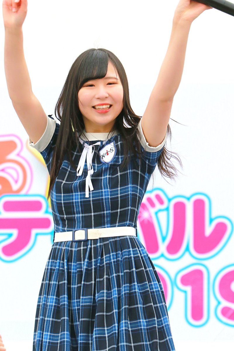 KOBerrieS ひめじSub かるフェスティバルアイドルステージKOBerrieS ♪ まぁちゃん！この日はKRD 8さんと一緒だったのにテンション上がっていたはずです(笑)#KOBerrieS #黒谷真琴#ひめじsubかるフェスティバル https://t.co/Tgxl7jI3xs