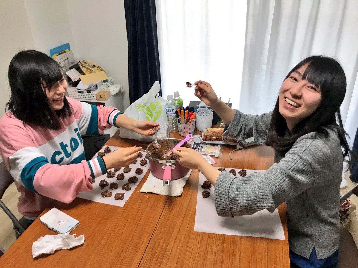森島みなみ(みいな)の画像 KOBerrieS 明日、2/17です♡『ちょっと遅めのバレンタインライブ♡』📆2/17（日）🚩新長田レンタルスタジオ👉https://t.co/RGpdmxIpEJ…⏰13:00/16:00💰男性¥2,000、女性¥1,000👚物販ありメンバー手作りのチョコ🍫をご来場の皆様全員にプレゼント🎁❤️致します。皆様お待ちしています😊#コウベリーズ https://t.co/APLbPS8YXZ