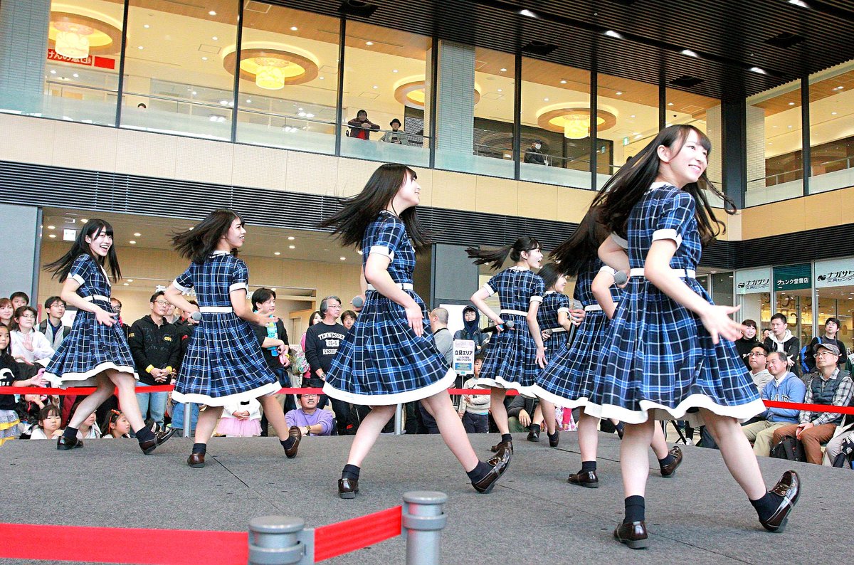 KOBerrieS 明石市民広場アイドルひな祭りKOBerrieS ♪ ステージ！見れなかった人に少しでも雰囲気が伝われば⁉️#KOBerrieS #明石市民広場#アイドルひな祭りin明石 https://t.co/hR0APF2taD