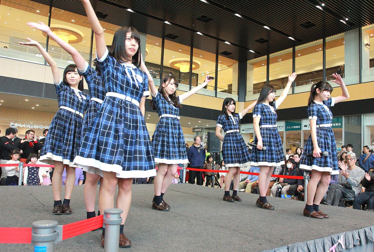 KOBerrieS 明石市民広場アイドルひな祭りKOBerrieS ♪ ステージ！見れなかった人に少しでも雰囲気が伝われば⁉️#KOBerrieS #明石市民広場#アイドルひな祭りin明石 https://t.co/hR0APF2taD