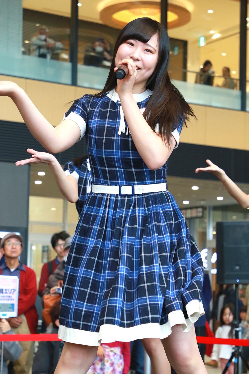 KOBerrieS 明石市民広場アイドルひな祭りKOBerrieS ♪ ライブまぁちゃん！#KOBerrieS #黒谷真琴#明石市民広場#アイドルひな祭りin明石 https://t.co/skfpm6scz0