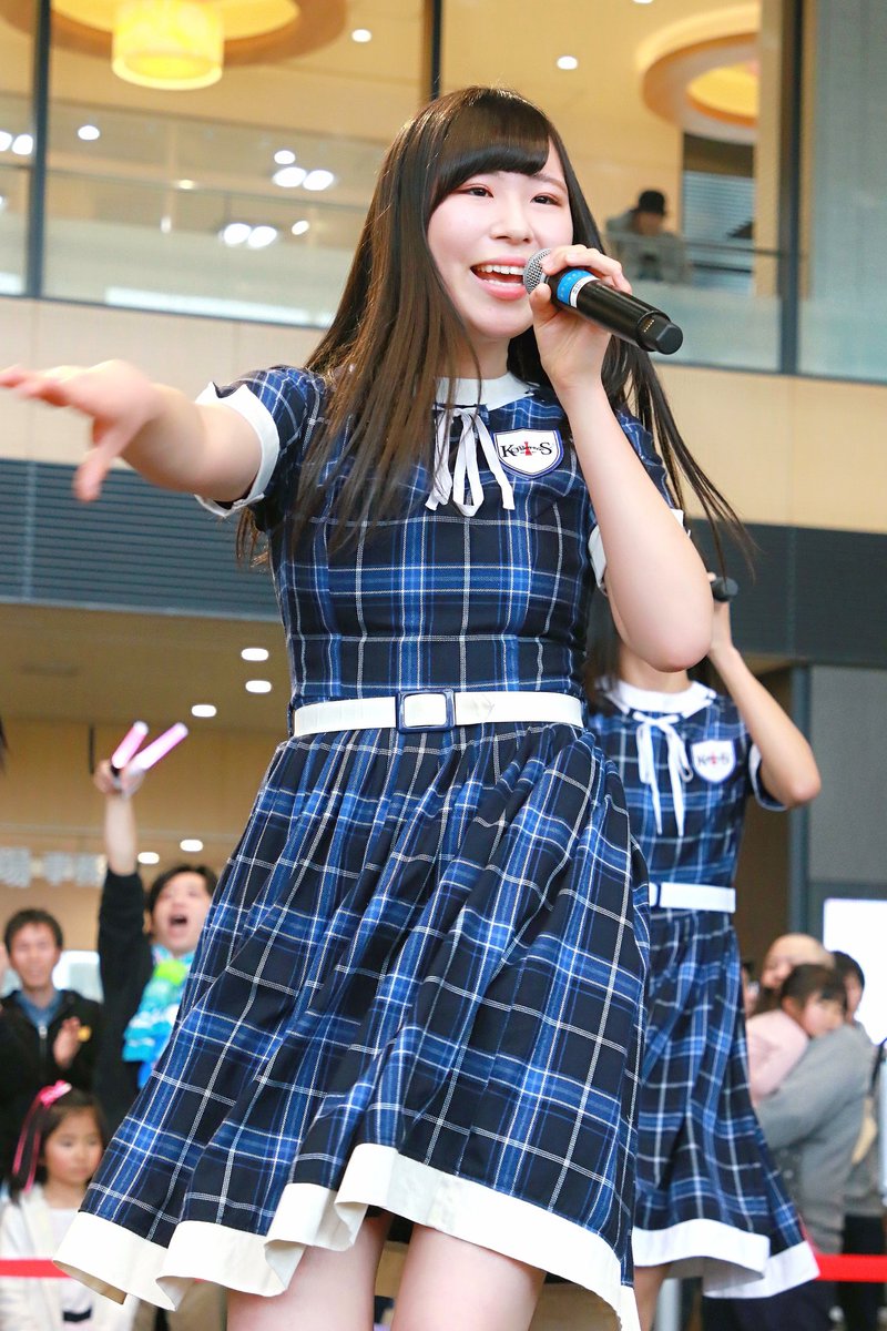 KOBerrieS 明石市民広場アイドルひな祭りKOBerrieS ♪ ライブまぁちゃん！#KOBerrieS #黒谷真琴#明石市民広場#アイドルひな祭りin明石 https://t.co/9UumopRpbD