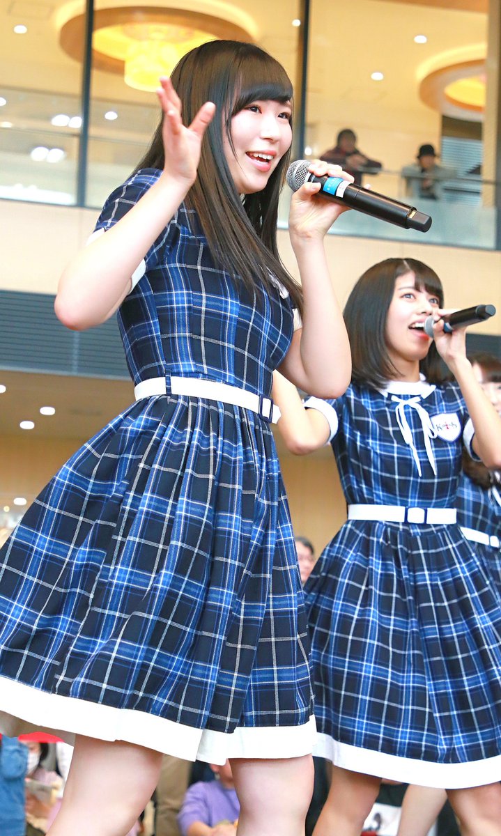 KOBerrieS 明石市民広場アイドルひな祭りKOBerrieS ♪ ライブまぁちゃん！#KOBerrieS #黒谷真琴#明石市民広場#アイドルひな祭りin明石 https://t.co/9UumopRpbD