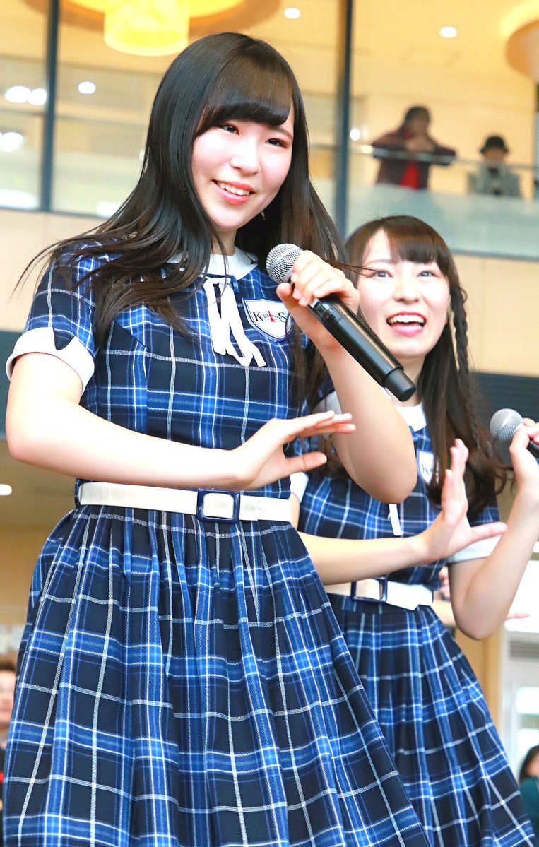 KOBerrieS 明石市民広場アイドルひな祭りKOBerrieS ♪ ライブまぁちゃん！#KOBerrieS #黒谷真琴#明石市民広場#アイドルひな祭りin明石 https://t.co/Ruy8sfHxGT