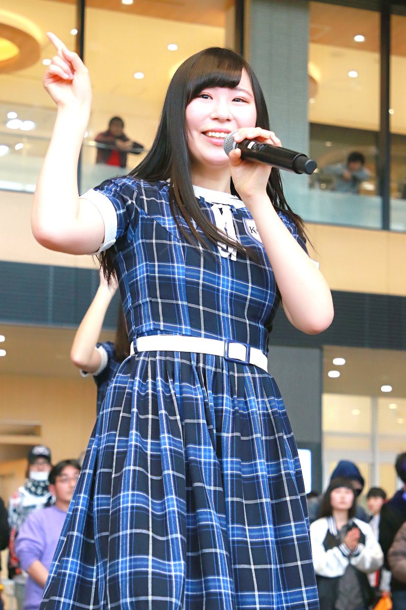 KOBerrieS 明石市民広場アイドルひな祭りKOBerrieS ♪ ライブまぁちゃん！#KOBerrieS #黒谷真琴#明石市民広場#アイドルひな祭りin明石 https://t.co/Ruy8sfHxGT